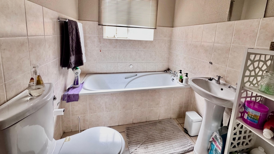 3 Bedroom Property for Sale in Cashan North West